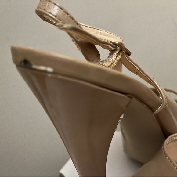 Sexy Nude Peeptoe Pumps - Picture 3 of 3